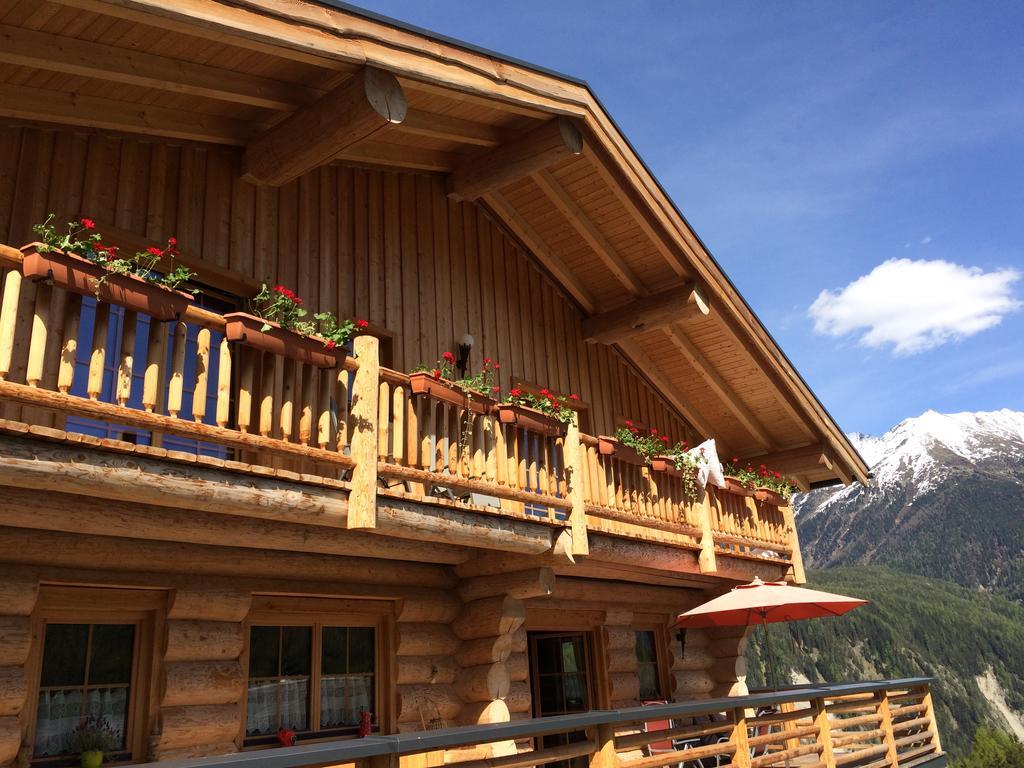Apartamento Holzberghof Umhausen Exterior foto